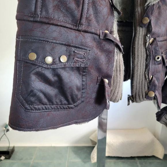 CLEARANCE - Women's Montana Co Faux Suede/Leather Fur Jacket (Size: M) - Picture 8 of 16